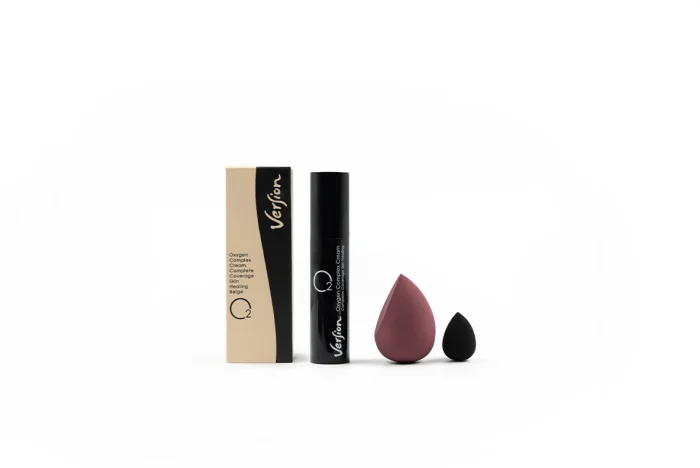 O2 + GIFT 2 Makeup Beauty Blenders